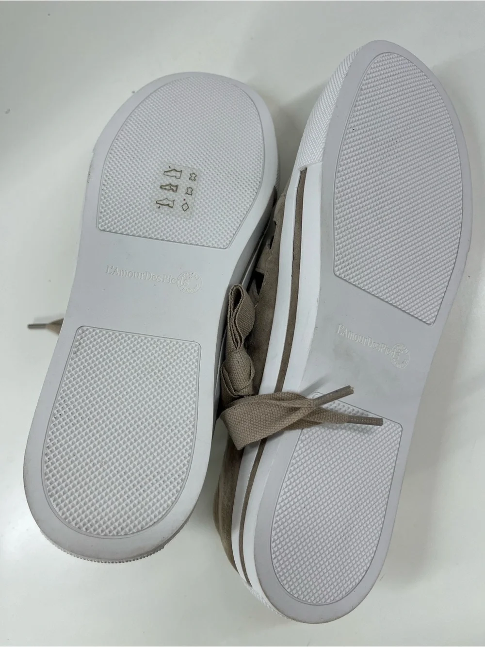 L'Amour Des Pieds Kanav Taupe Suede Cutout Sneakers Size 8